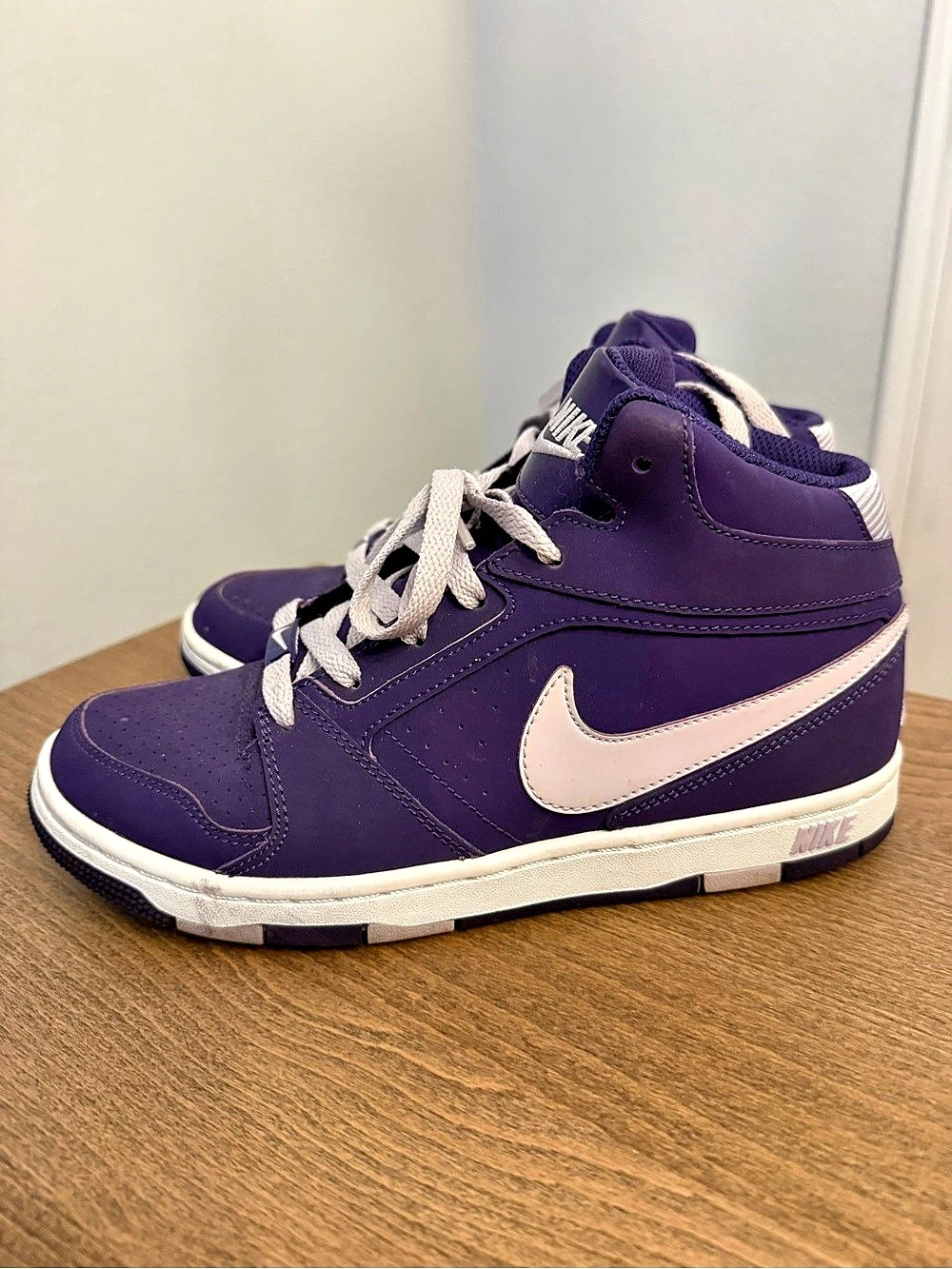 High-Top Sneakers Purple & Lavender